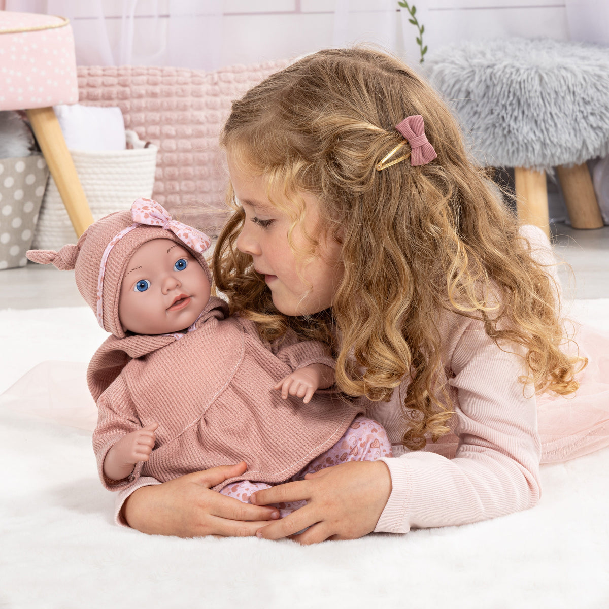 Reborn dúkka 38cm bleik föt og teppi