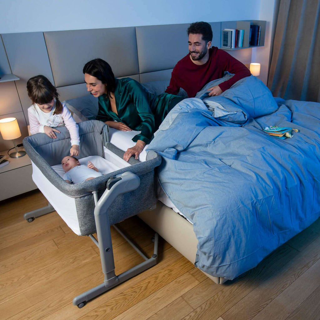 Chicco Next2Me Magic Evo- Grátt