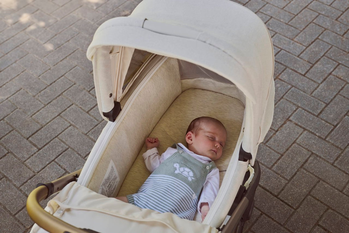 4-1 Chicco Bellagio kerra, vagnstykki CARMEL 0-22kg - Kory bílstóll og 360 isofix base