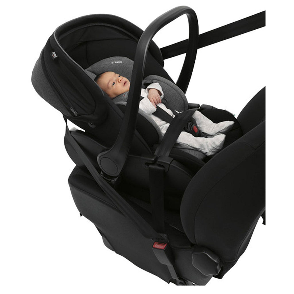 Chicco Bellagio kerra  með vagnstykki Svört 0-22kg - First recline bílstóll og 360 isofix base