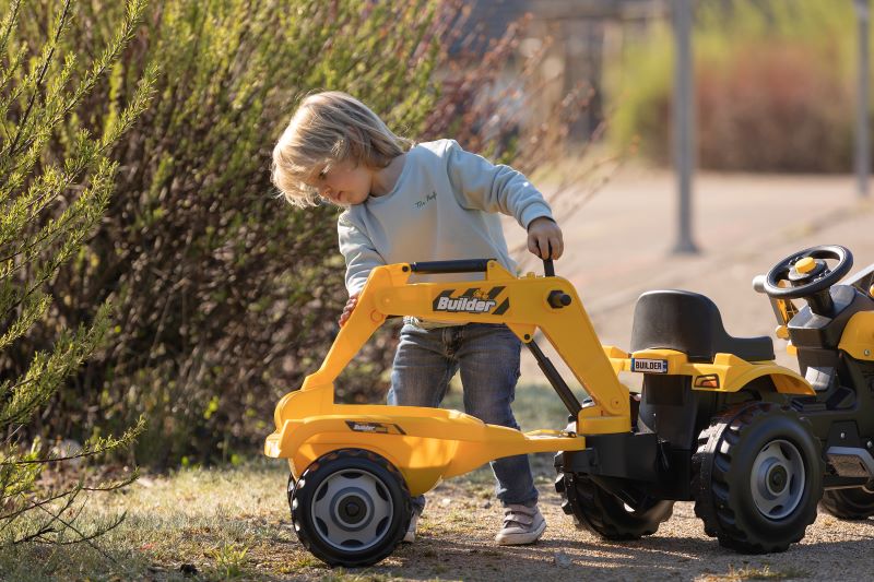 Smoby gulur traktor m kerru og 2 skóflum